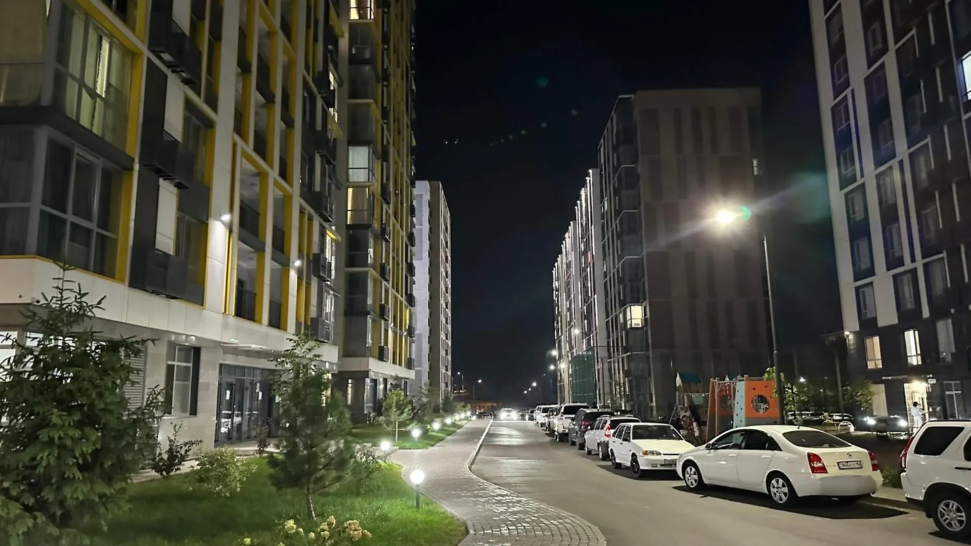 Business Raimbek19-27 Residence, 1Br & Drinking Water As A Gift Almaty Kazakhstan