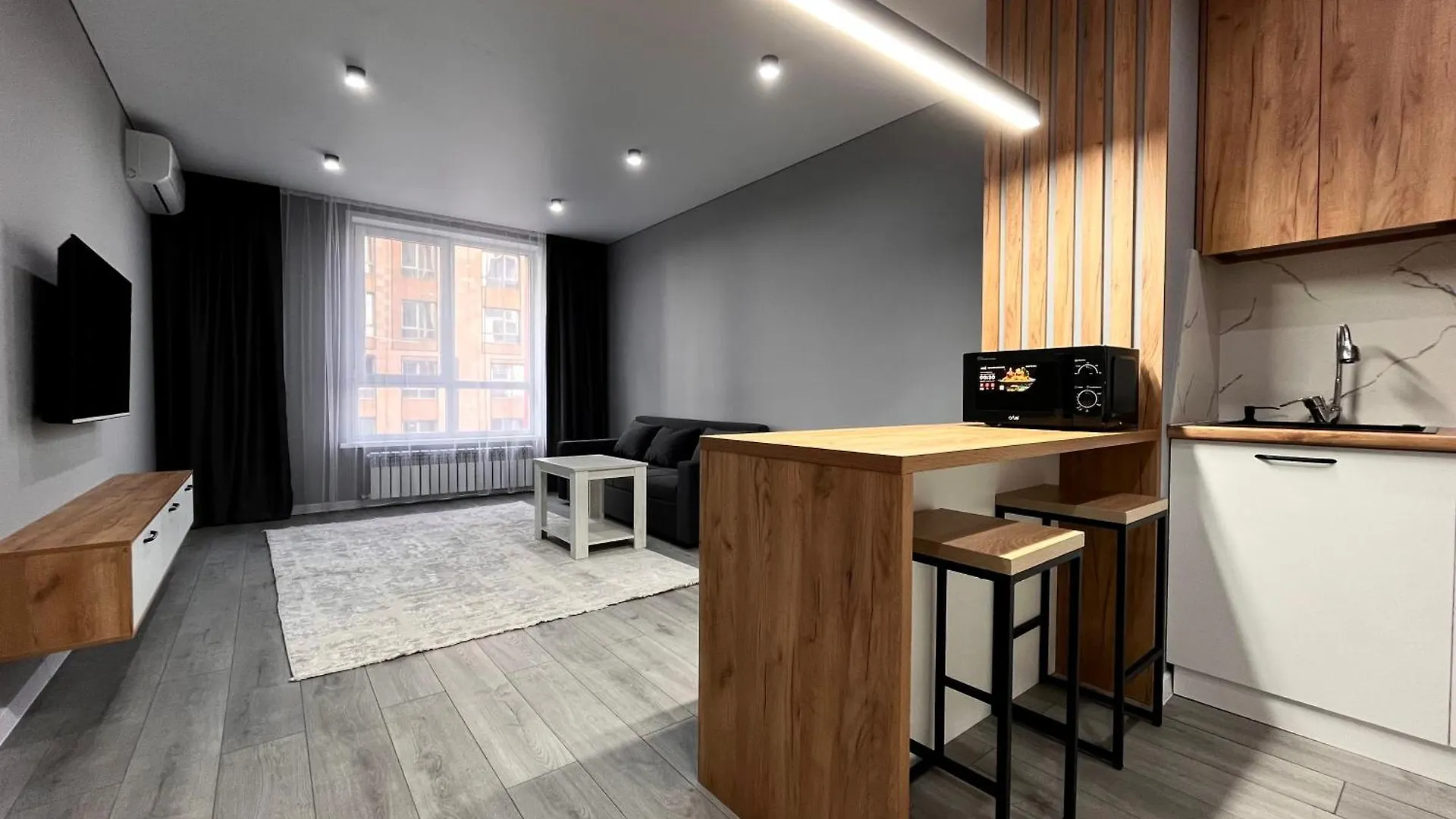 Apartment Business Raimbek19-27 Residence, 1Br & Drinking Water As A Gift Almaty